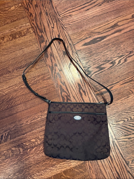 Coach Handbags - Coach Brown Signature Messenger Crossbody